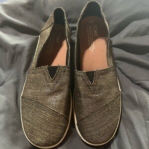 Tom’s Women’s Shoes W8 Gold and Black